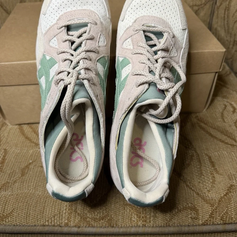 ASICS Gel Lyte V Spring in Japan Pink 1201A822-102 Men's Size 8.5 Sneakers